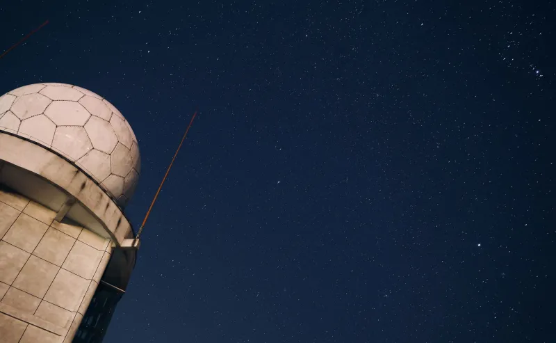 Quand les étoiles mortes se mettent à battre : les pulsars, ces musiciens du cosmos que la France écoute